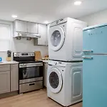 Stylish Stay In Center City, French-Japanese & Minimalist Vibes