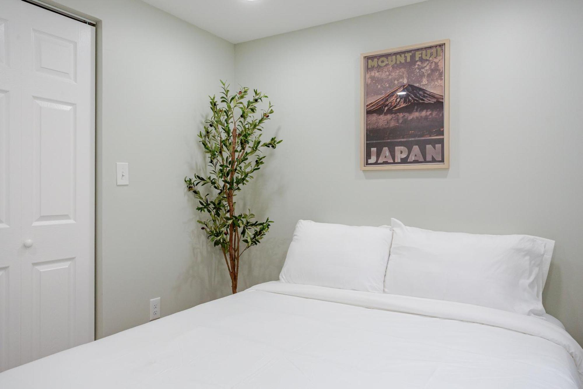 Stylish In Center City, French-japanese & Minimalist Vibes Apartment *