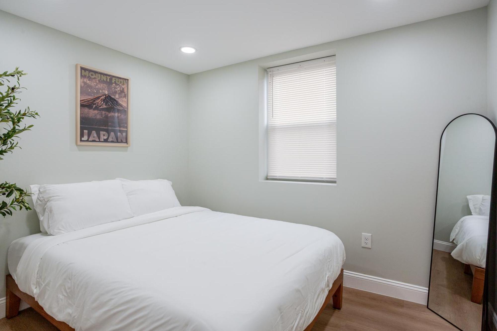 Stylish In Center City, French-japanese & Minimalist Vibes * Philadelphia