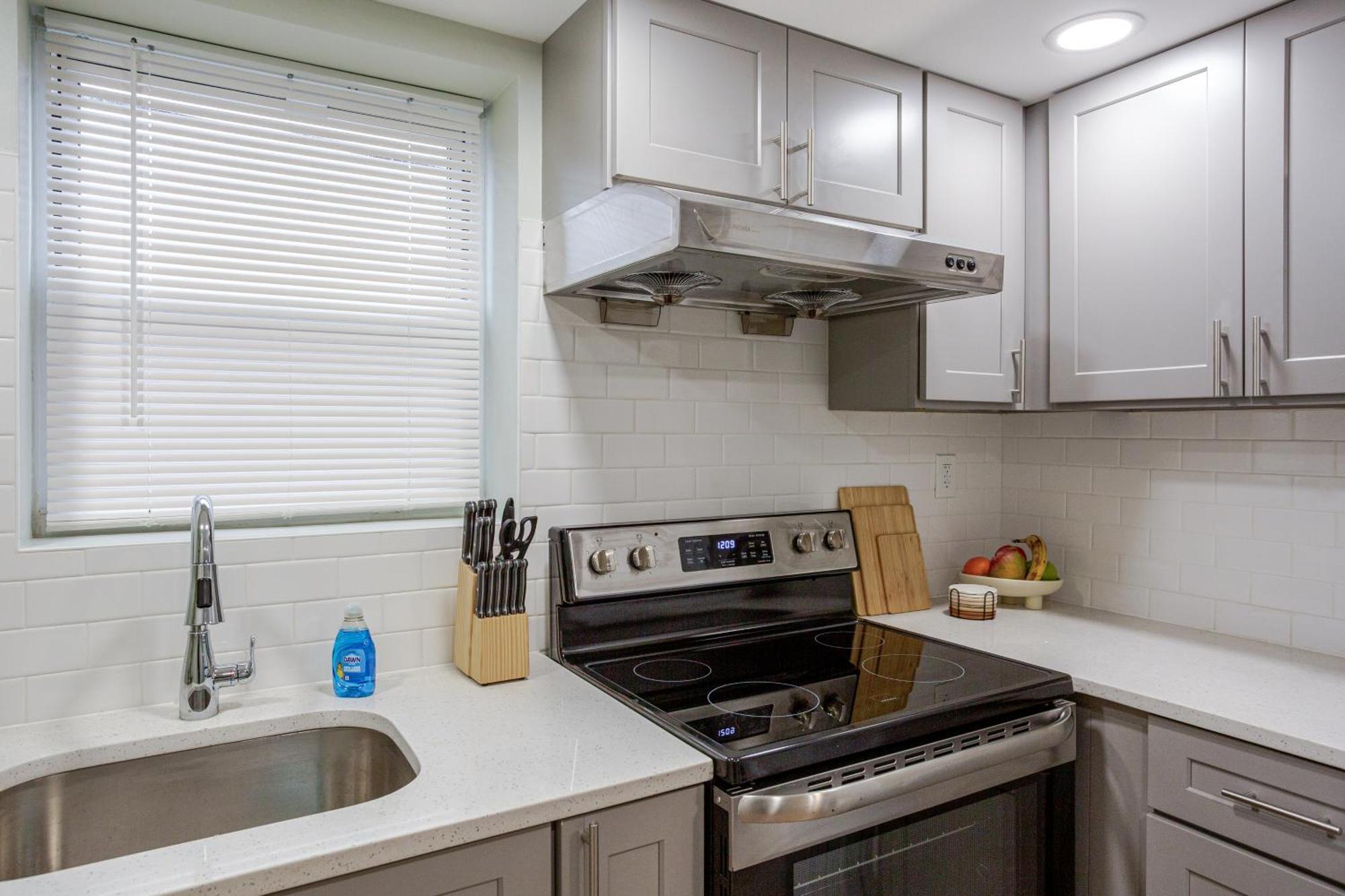Stylish In Center City, French-japanese & Minimalist Vibes Apartment Philadelphia