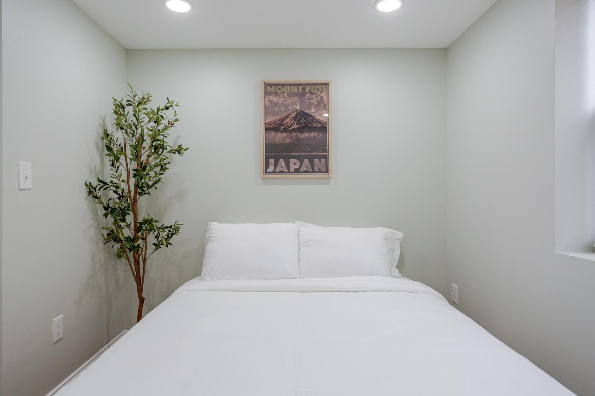 Stylish In Center City, French-japanese & Minimalist Vibes Philadelphia