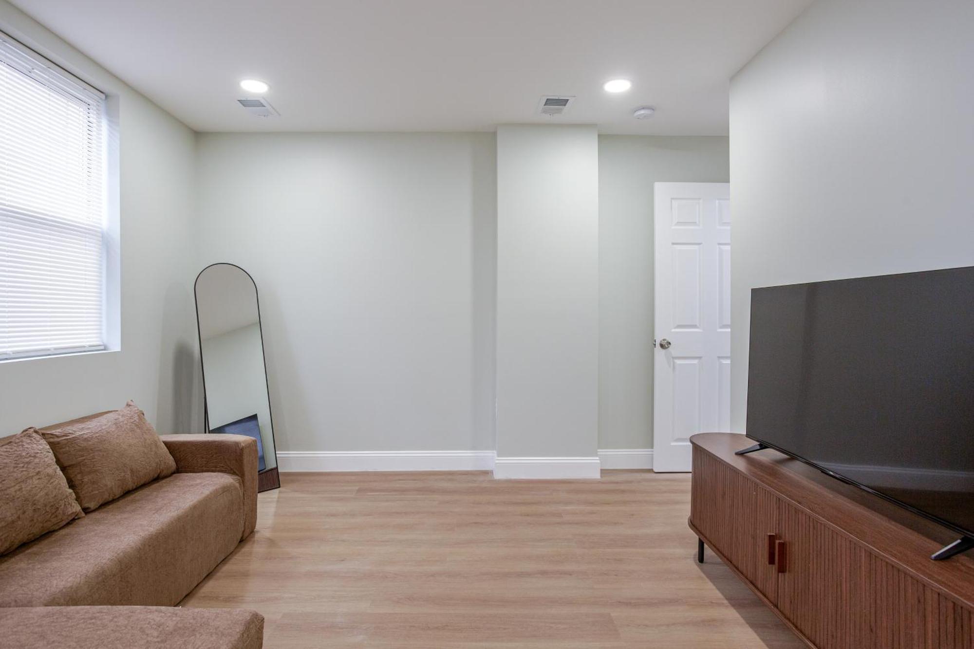 Stylish In Center City, French-japanese & Minimalist Vibes Apartment Philadelphia