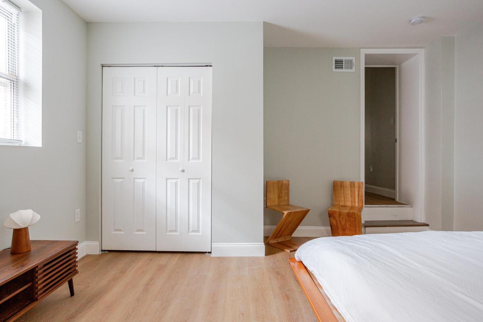Apartment Stylish In Center City, French-japanese & Minimalist Vibes