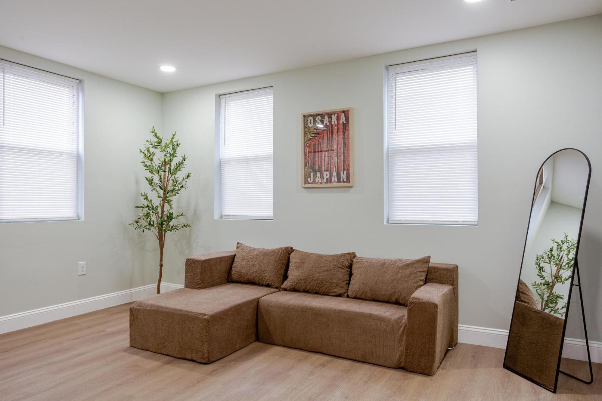 Apartment Stylish In Center City, French-japanese & Minimalist Vibes Philadelphia