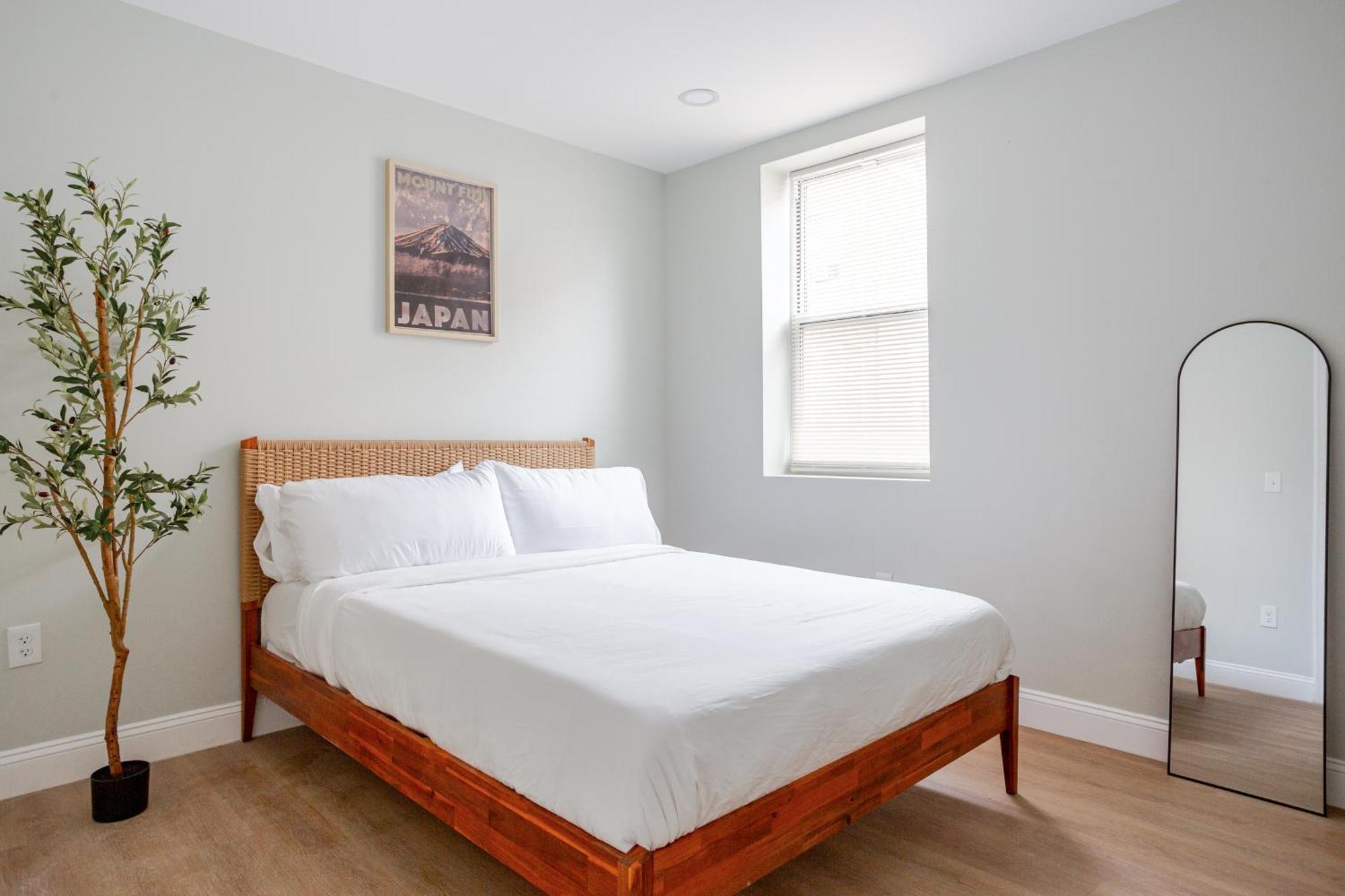 Stylish In Center City, French-japanese & Minimalist Vibes Apartment