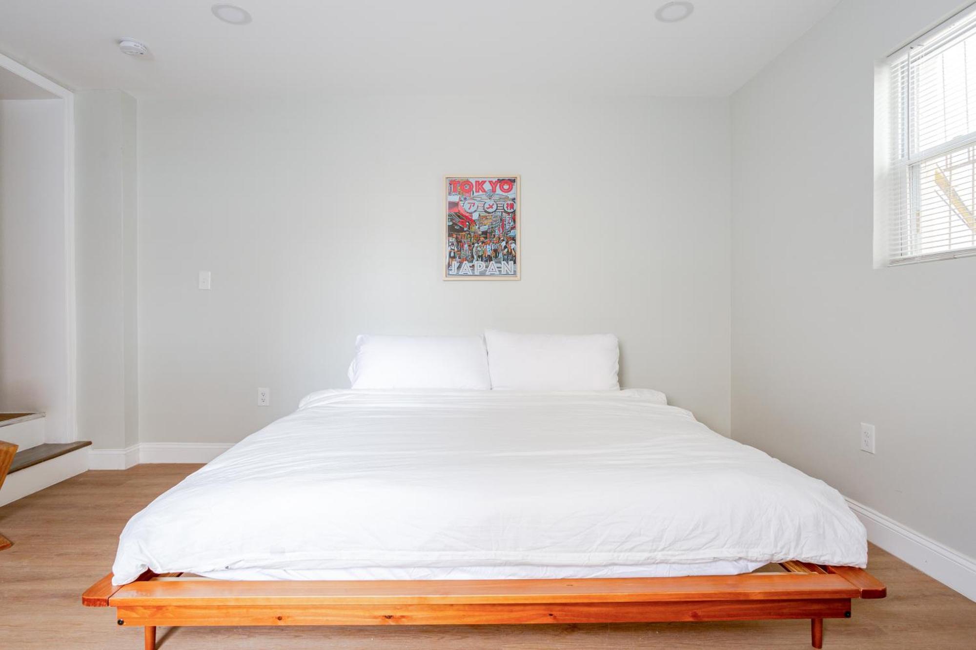 Apartment Stylish In Center City, French-japanese & Minimalist Vibes